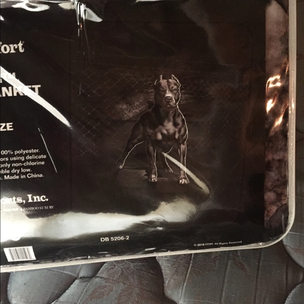 A queen side blanket